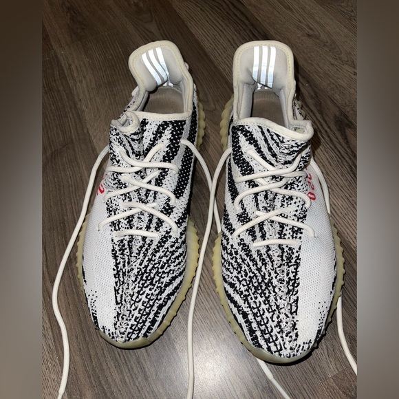 Yeezy Boost 350 Zebra - Picture 5 of 5